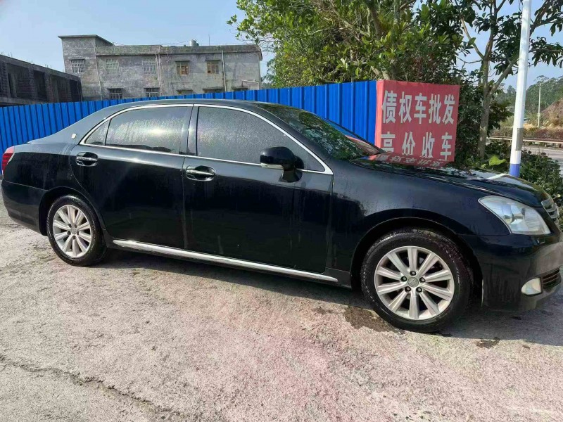 貴港10年豐田皇冠3