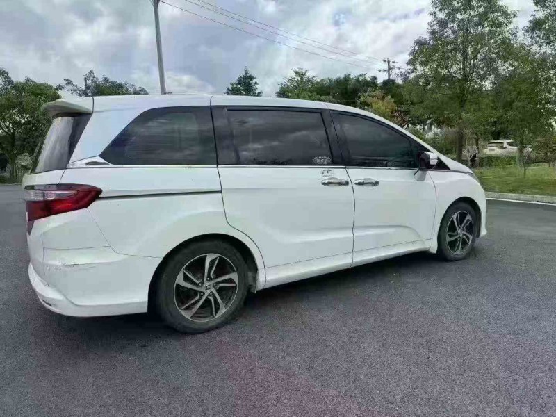 珠海17年本田奧德賽7