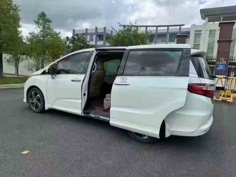 珠海17年本田奧德賽8