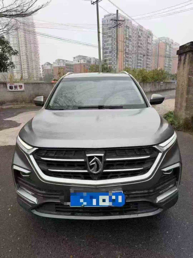 貴港19年寶駿5301