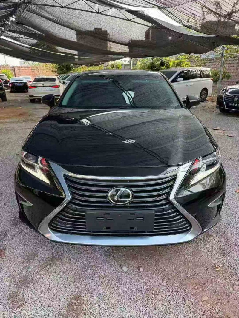 钦州16年雷克萨斯ES1