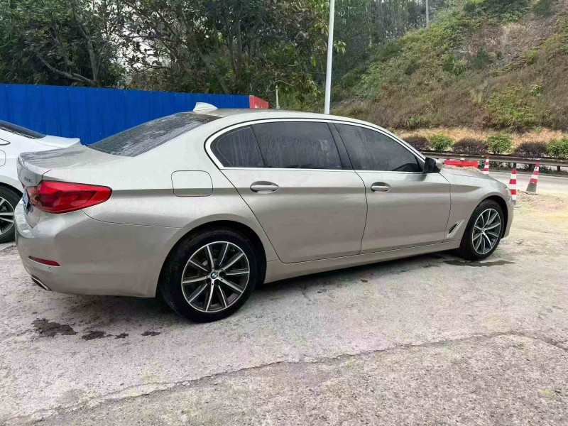 北海18年宝马5系8