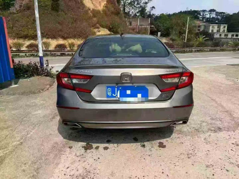 欽州18年本田雅閣9