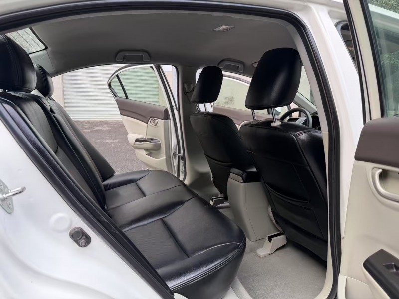 徐州13年本田思域5