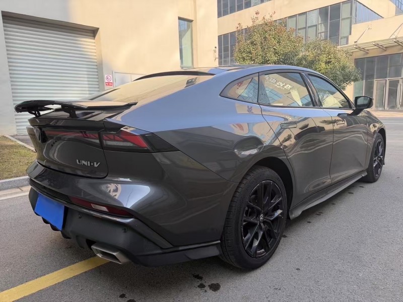 徐州25年長安汽車UNI7