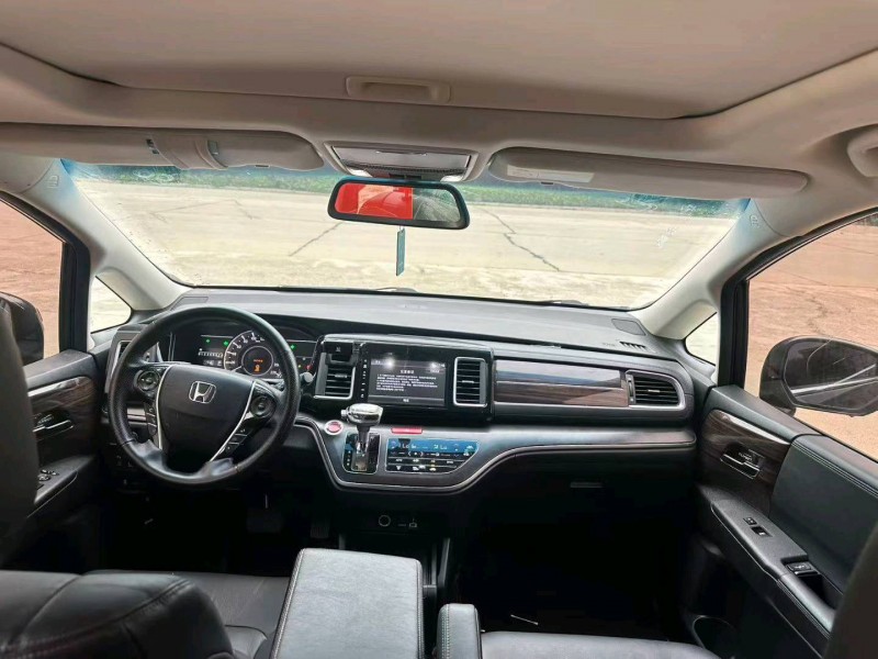 平顶山18年本田艾力绅4