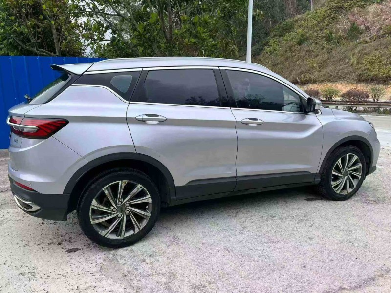 梧州19年吉利繽越8