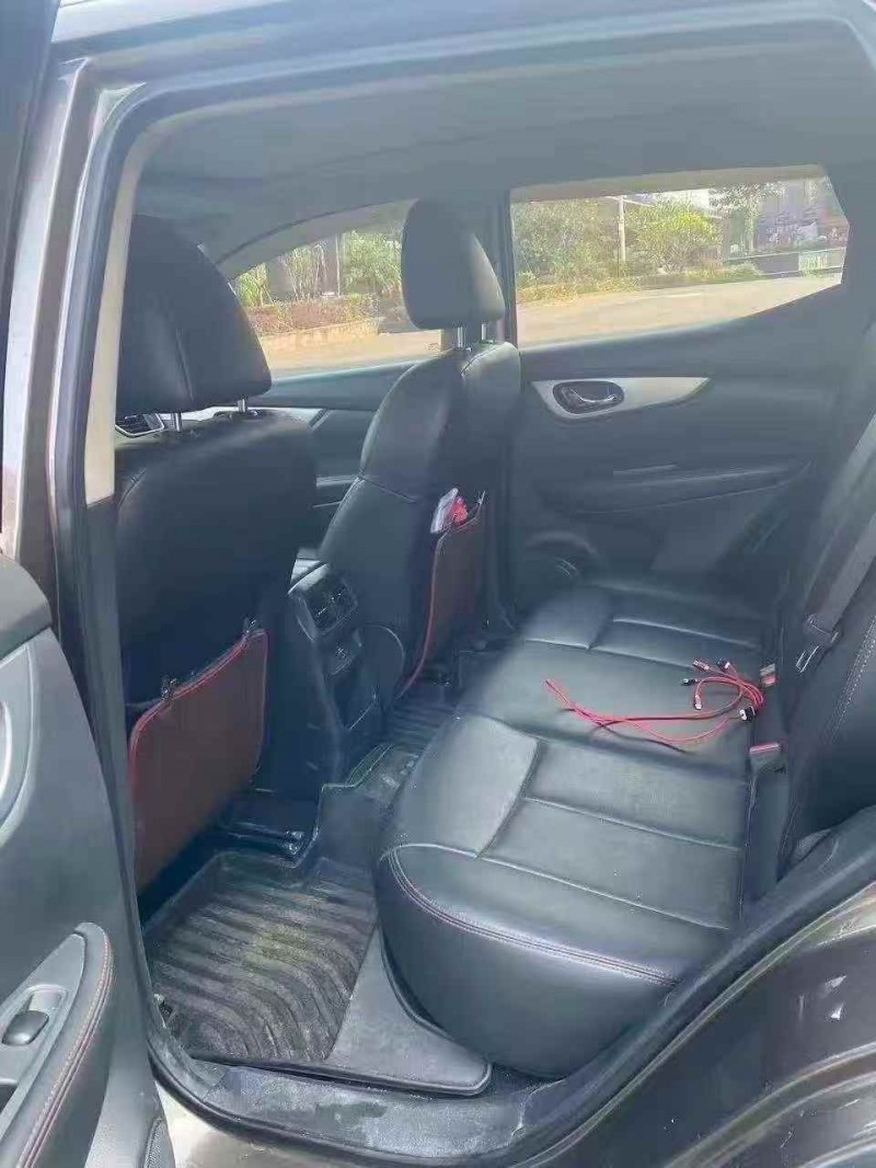 龙岩21年日产逍客4