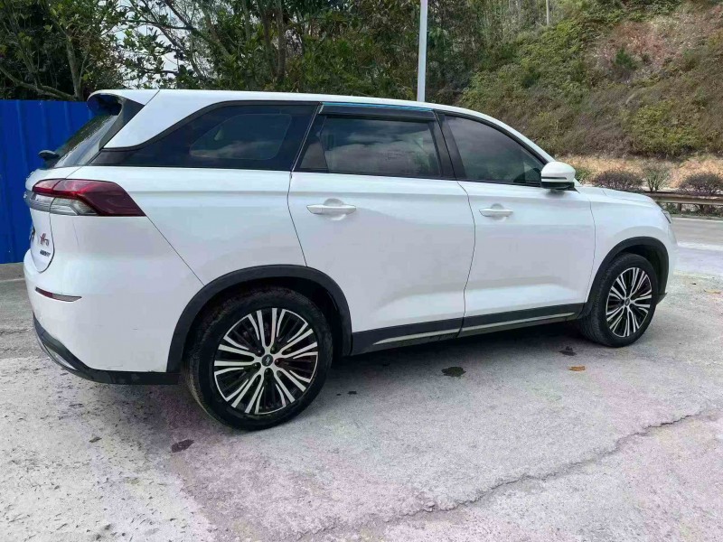 北海20年长安汽车欧尚7