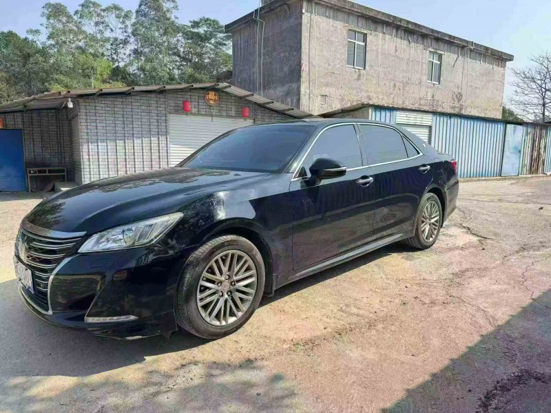 北海17年丰田皇冠3