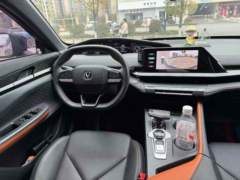 吉安23年長安汽車UNI7