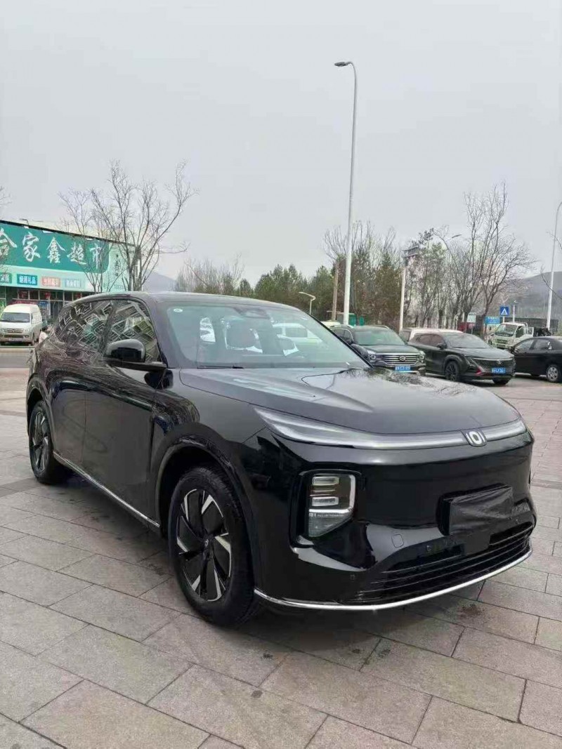 秦皇島25年長安汽車啟源3