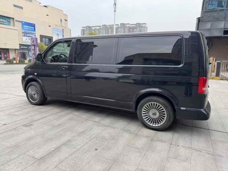 吉安16年大众凯路威3