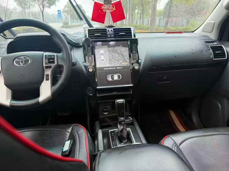 岳阳16年丰田普拉多3