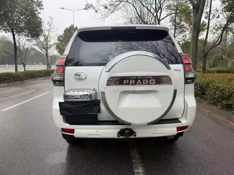 岳阳16年丰田普拉多6