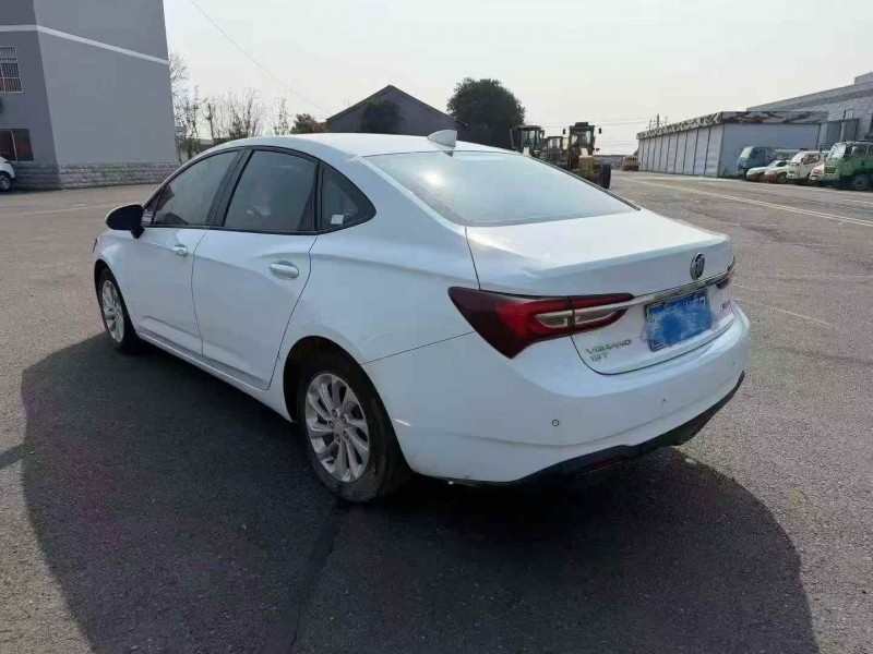 连云港20年别克威朗9