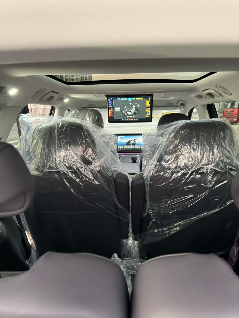 邯郸26年零跑汽车C168