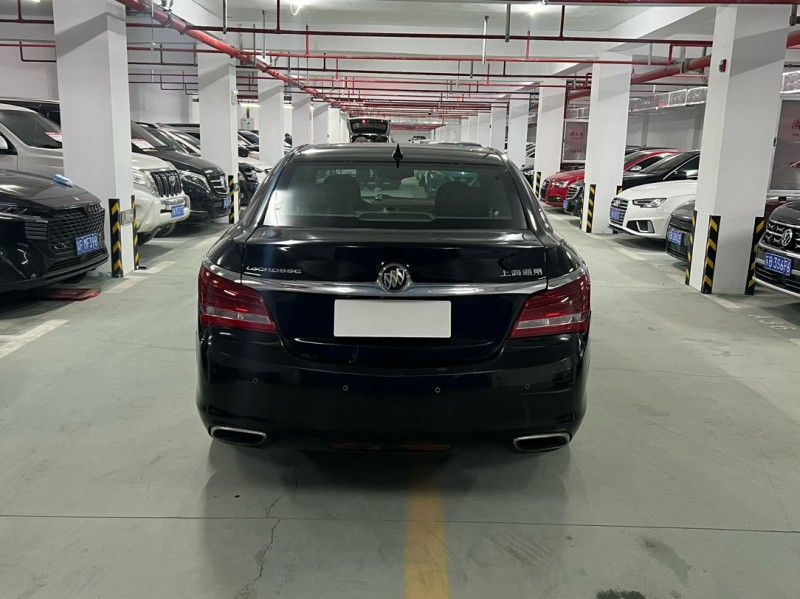 宿迁15年别克君越9