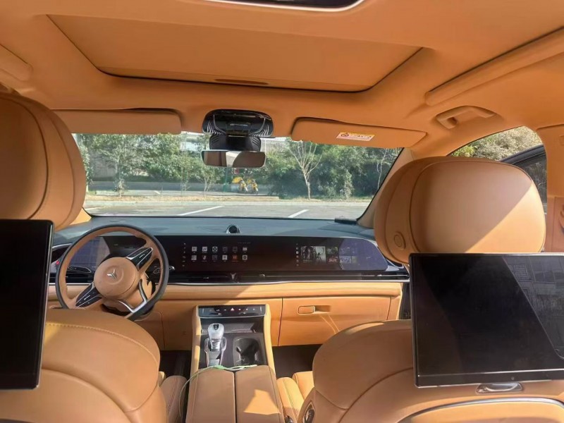 淄博23年岚图汽车梦想家6