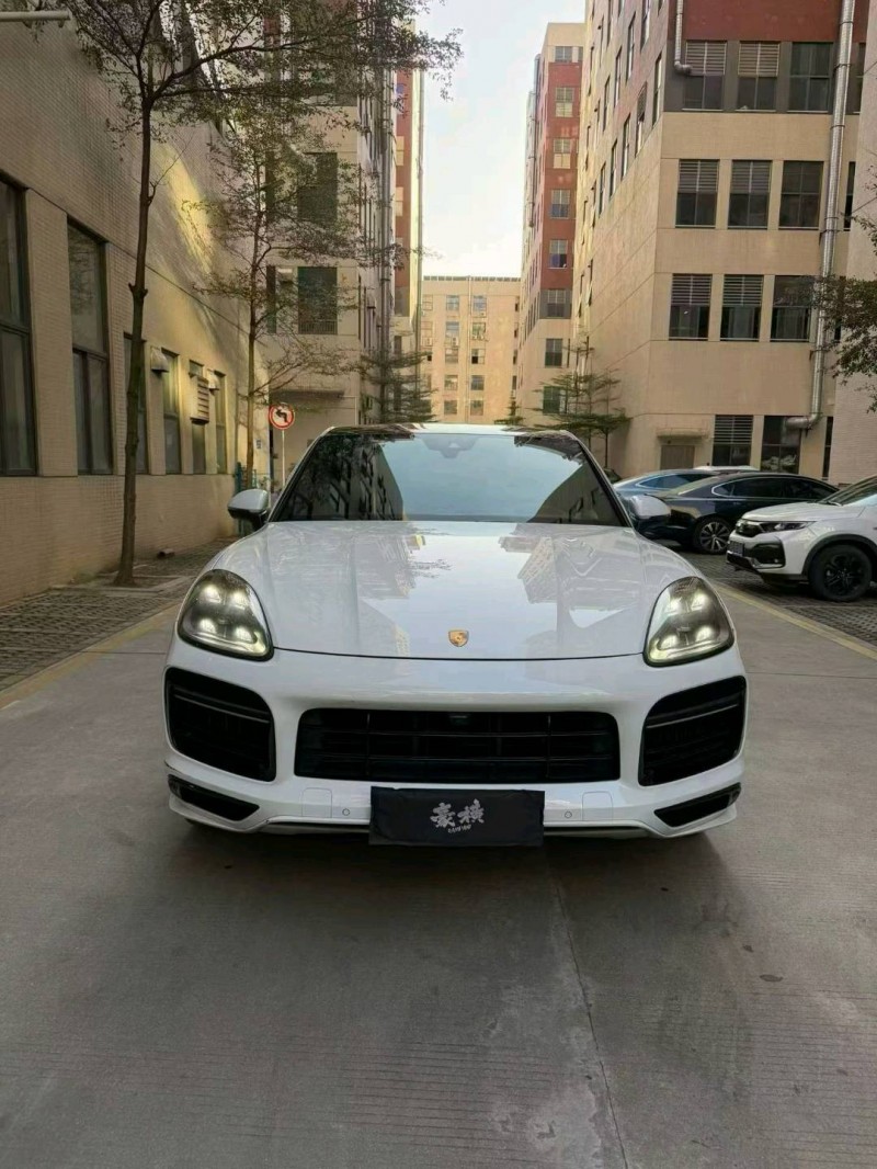 佛山20年保时捷卡宴1