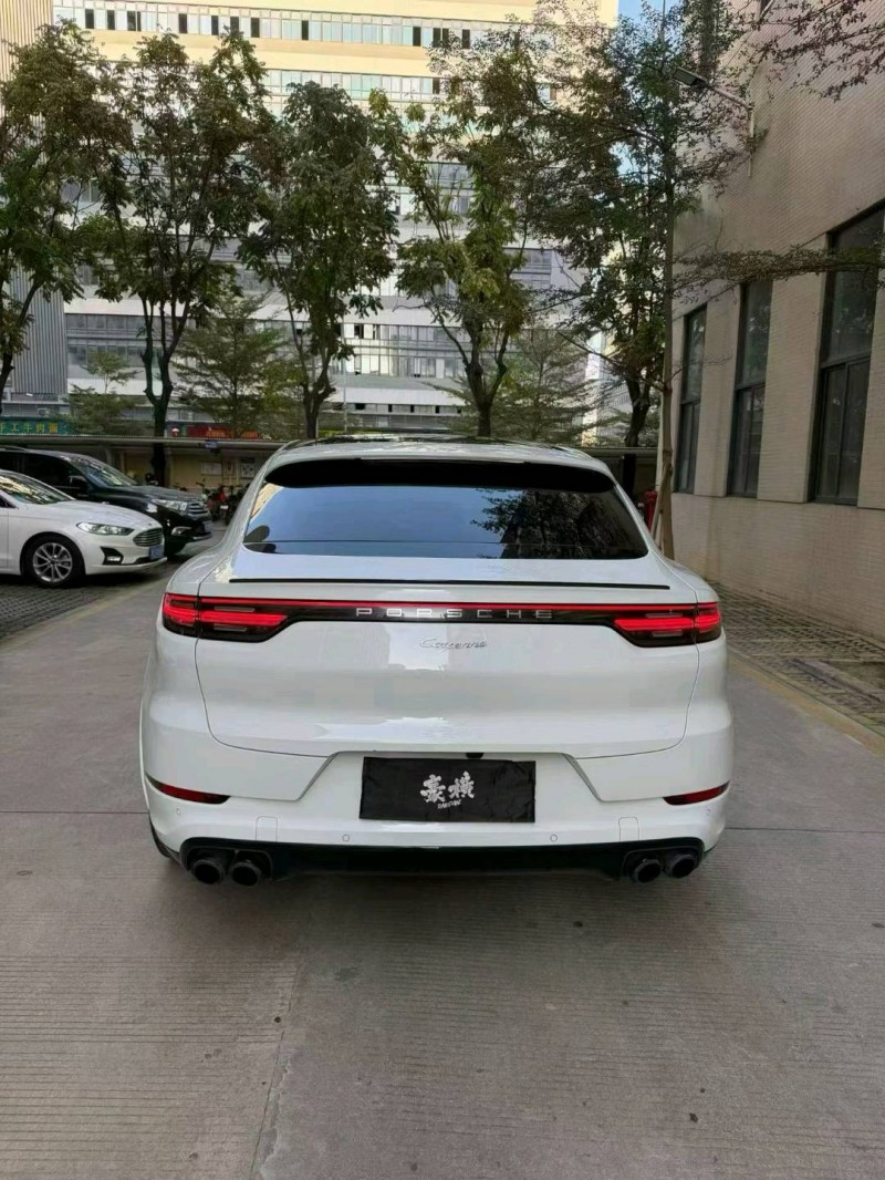 佛山20年保时捷卡宴4