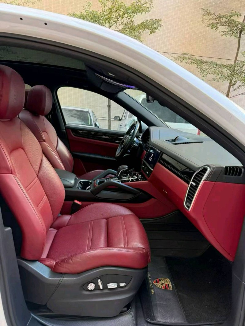 佛山20年保时捷卡宴7