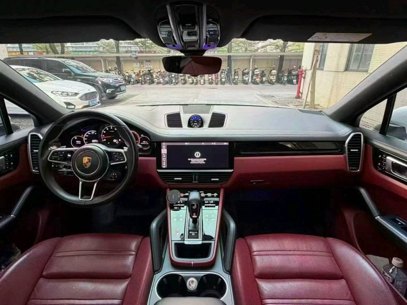 佛山20年保时捷卡宴8