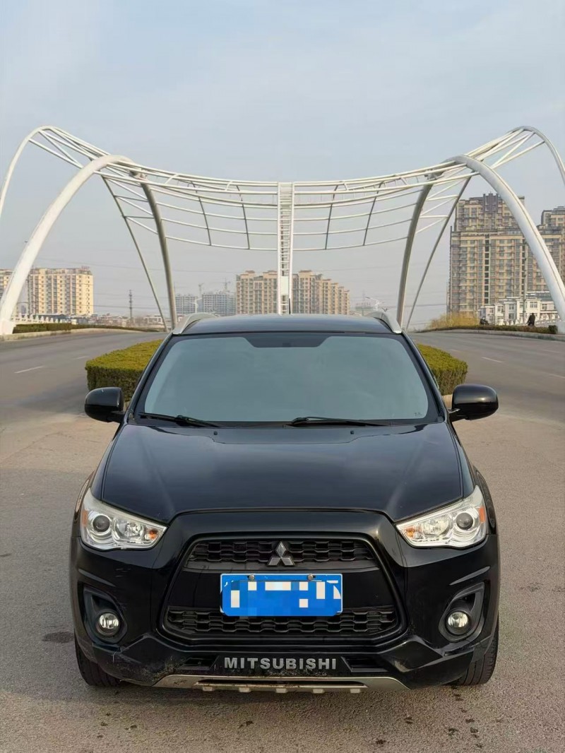 聊城15年三菱劲炫1