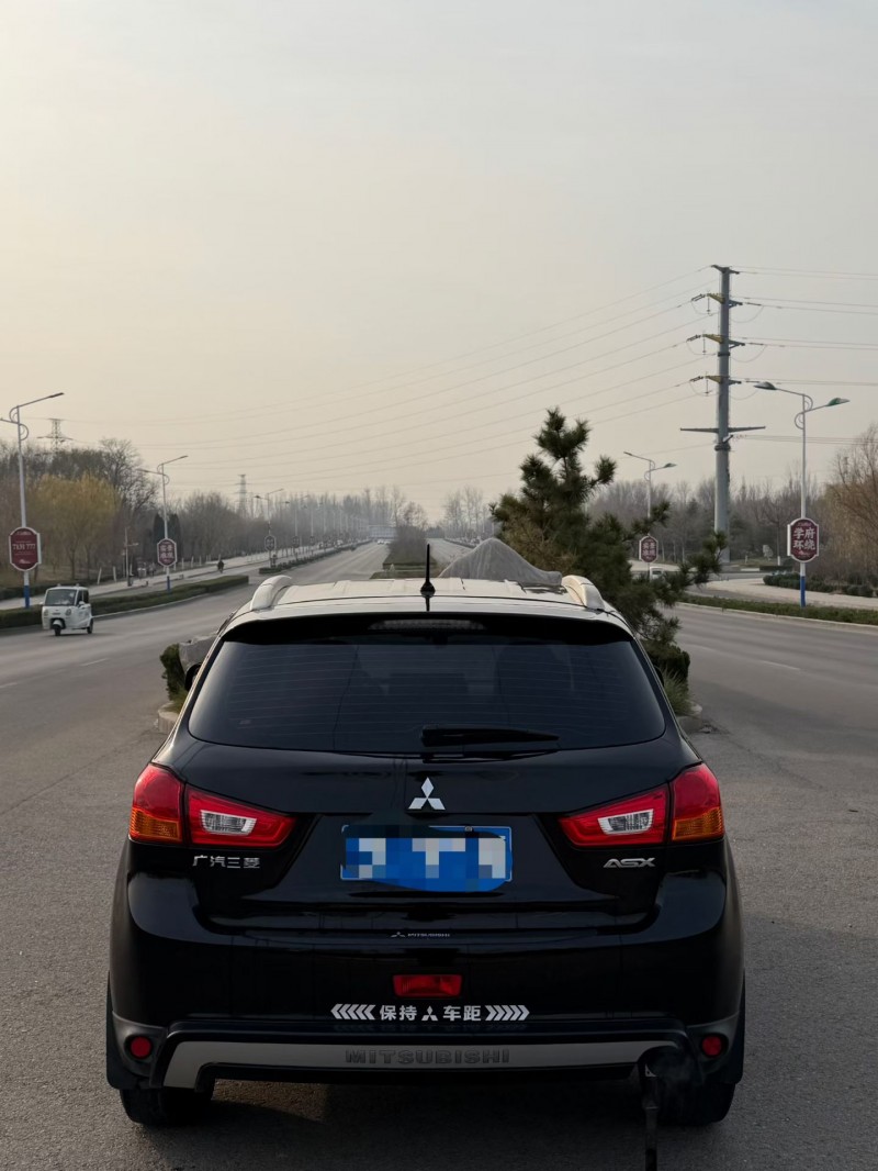 聊城15年三菱劲炫9