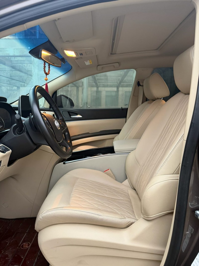 南昌23年別克GL86