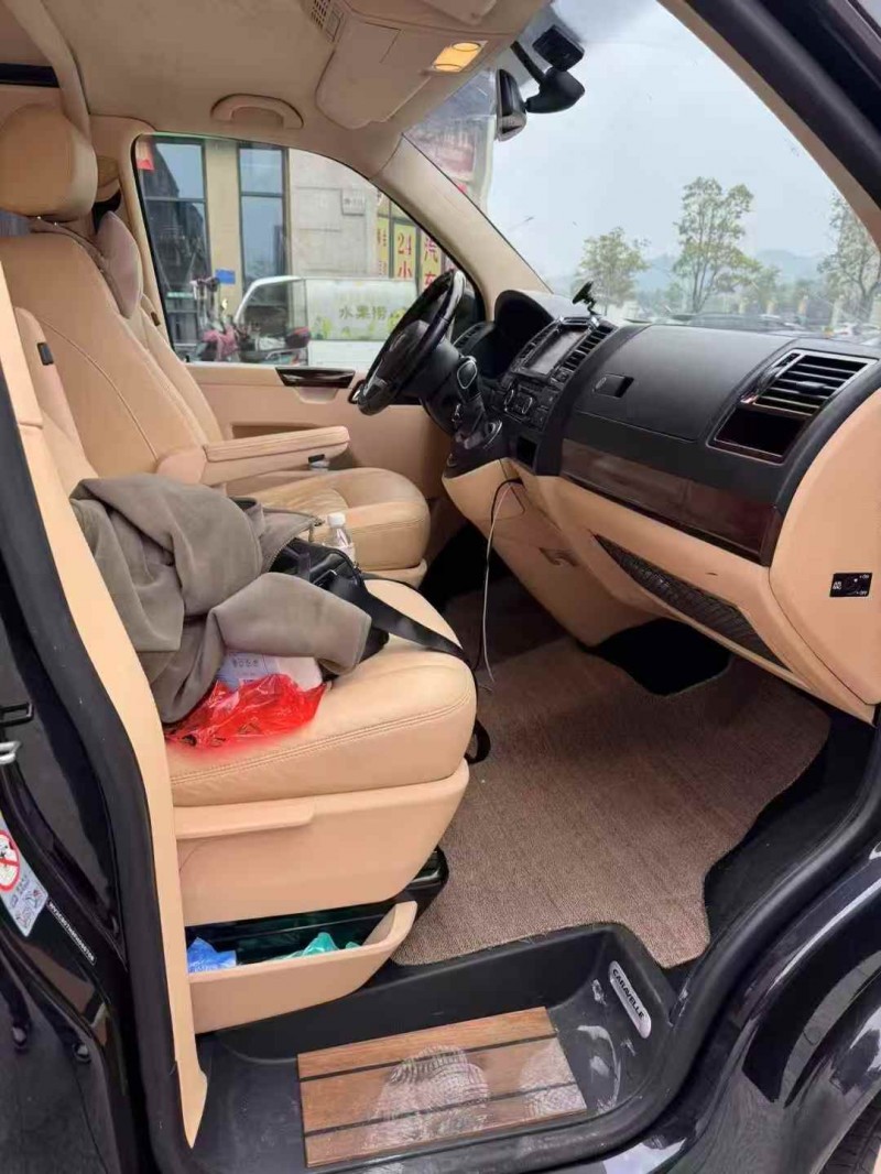 新余16年大众凯路威5