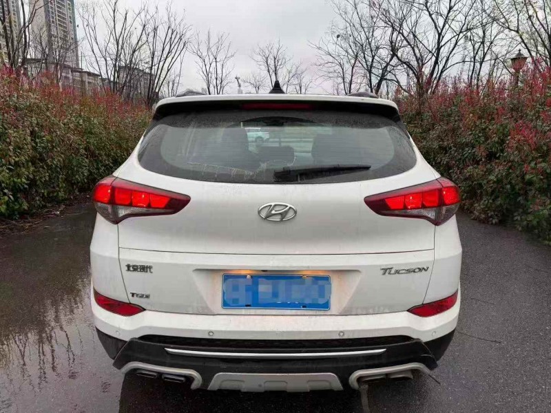 宜昌18年现代途胜7