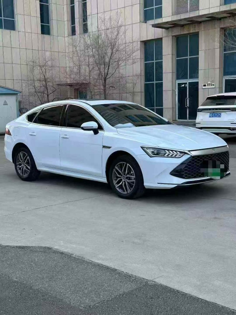 赤峰25年比亚迪秦3