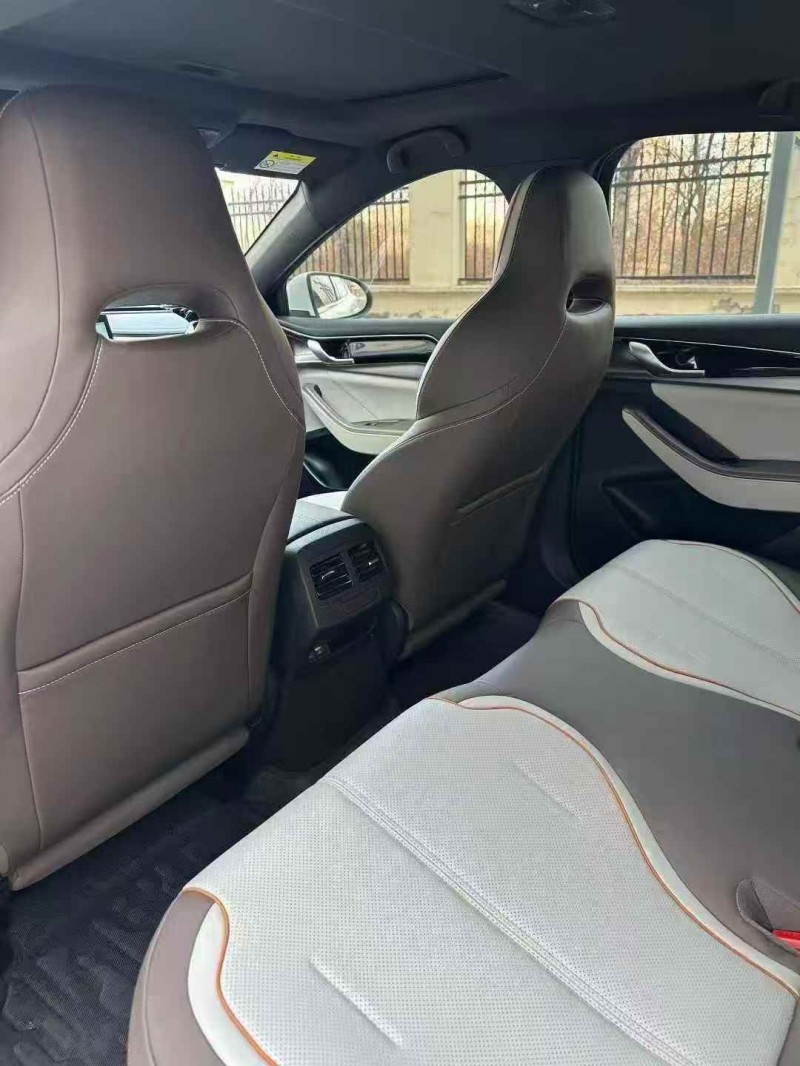 赤峰25年比亚迪秦6