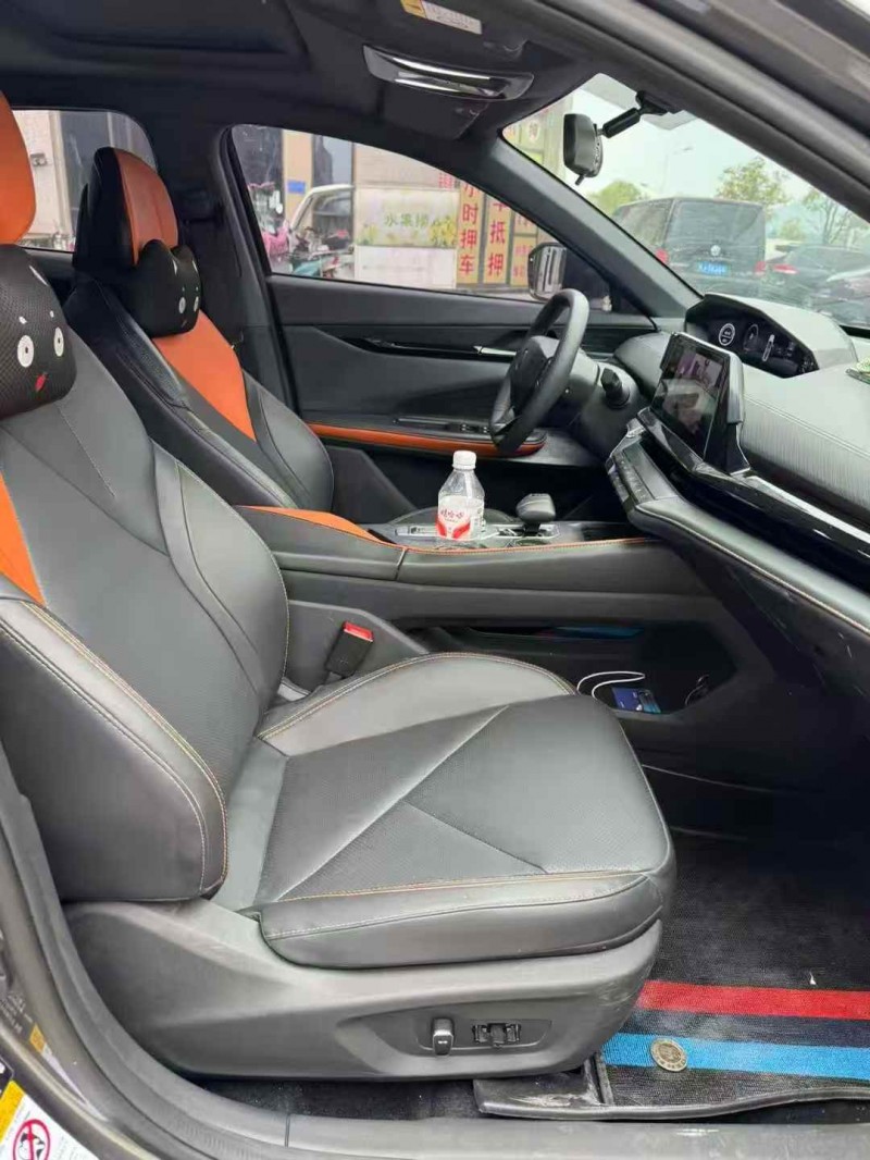 新余24年長安汽車UNI6