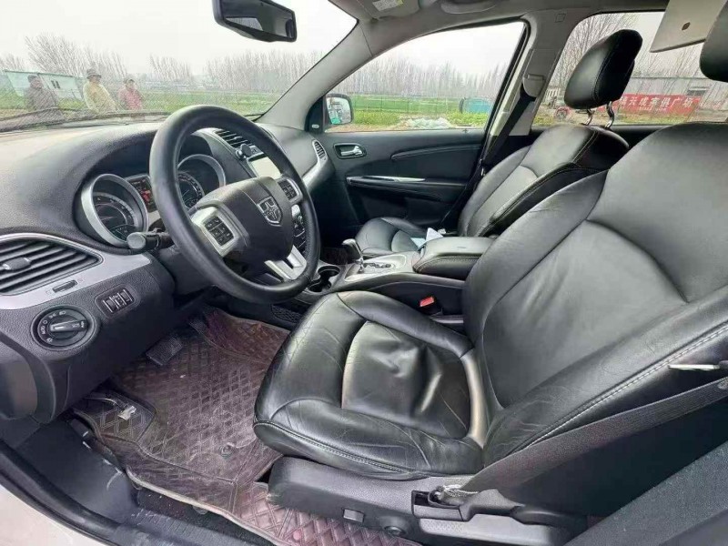 淄博14年道奇酷威4