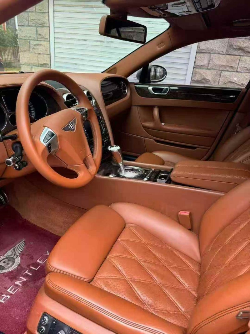 枣庄11年宾利飞驰4