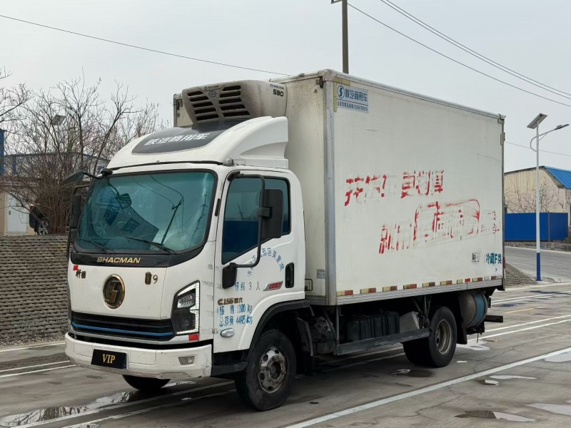 青島23年陜汽軒德2