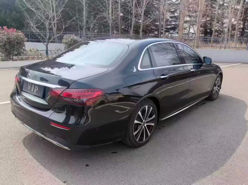 烟台22年奔驰E8