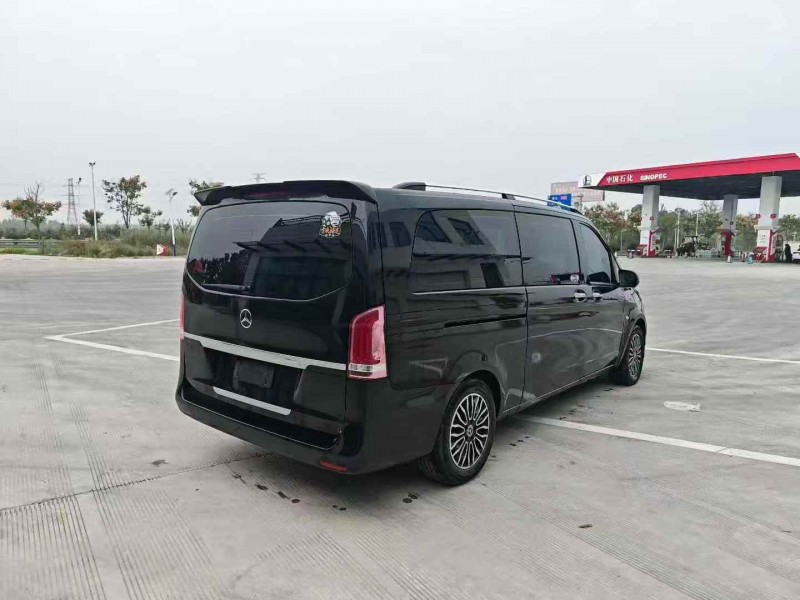 淮安20年奔驰威霆8