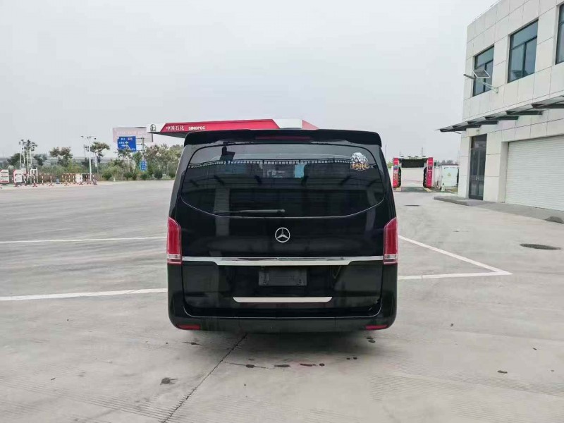 淮安20年奔驰威霆9