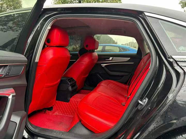 安顺19年奥迪A6L6