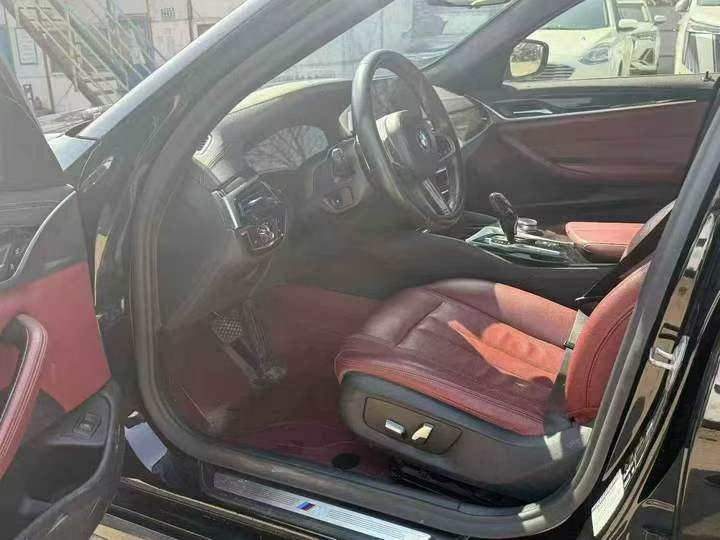 湘潭20年宝马5系4