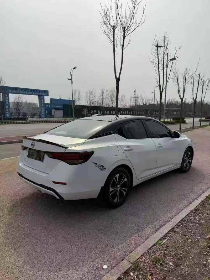 枣庄23年日产轩逸5