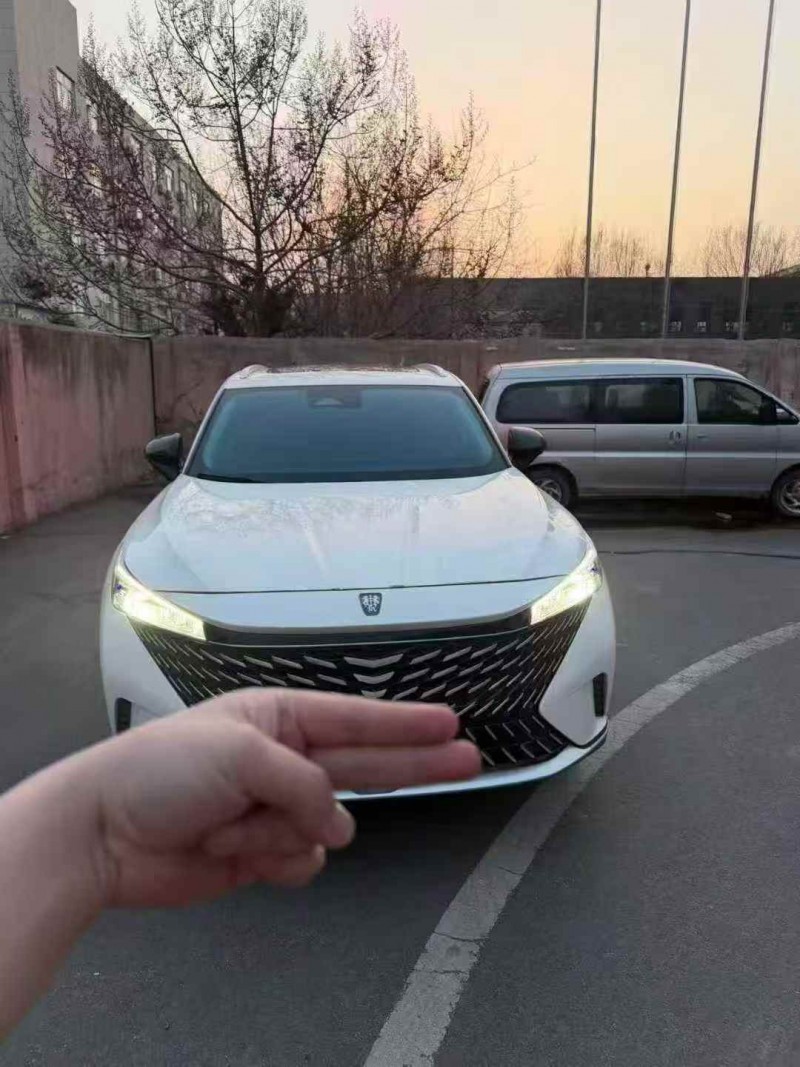 济南23年荣威RX51