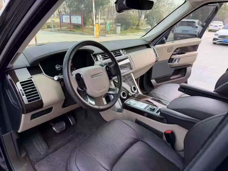 銅陵22年路虎攬勝4