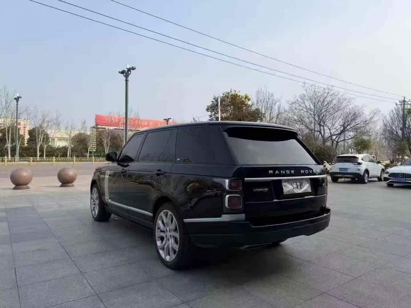 銅陵22年路虎攬勝7