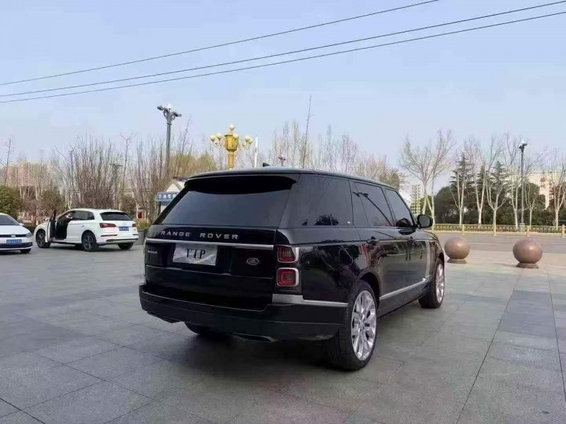 銅陵22年路虎攬勝9