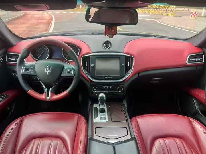 桂林17年玛莎拉蒂Ghibli5