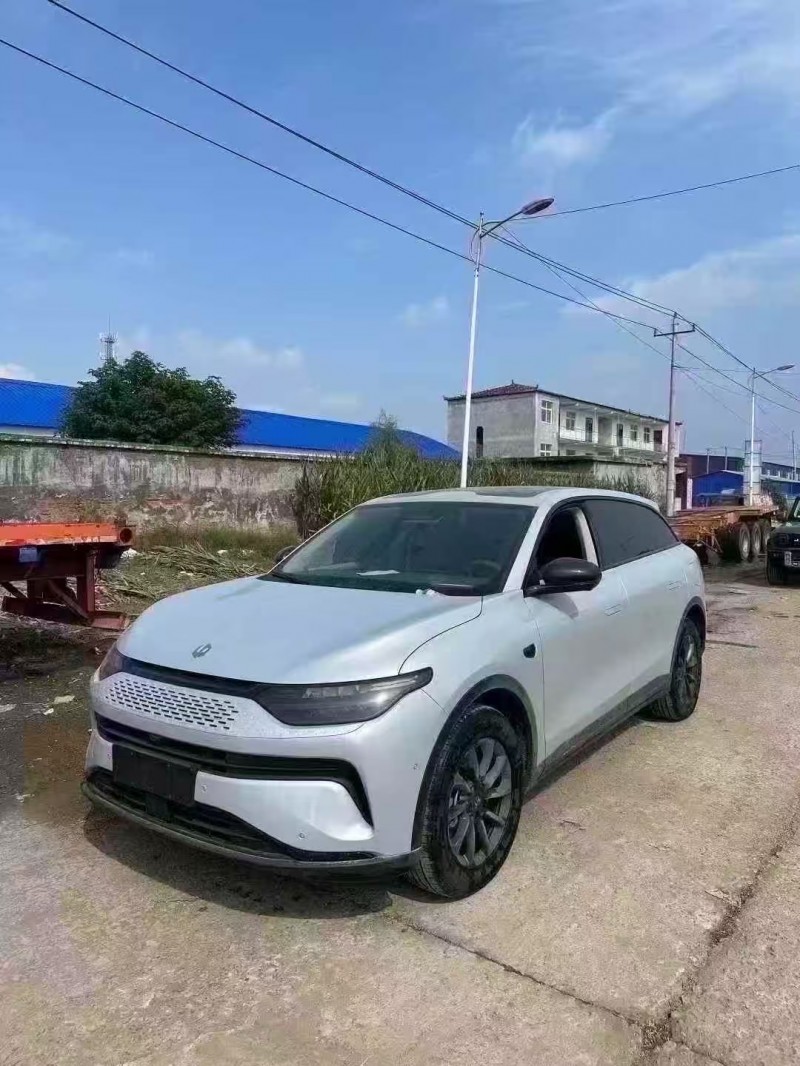 菏澤25年零跑汽車C112